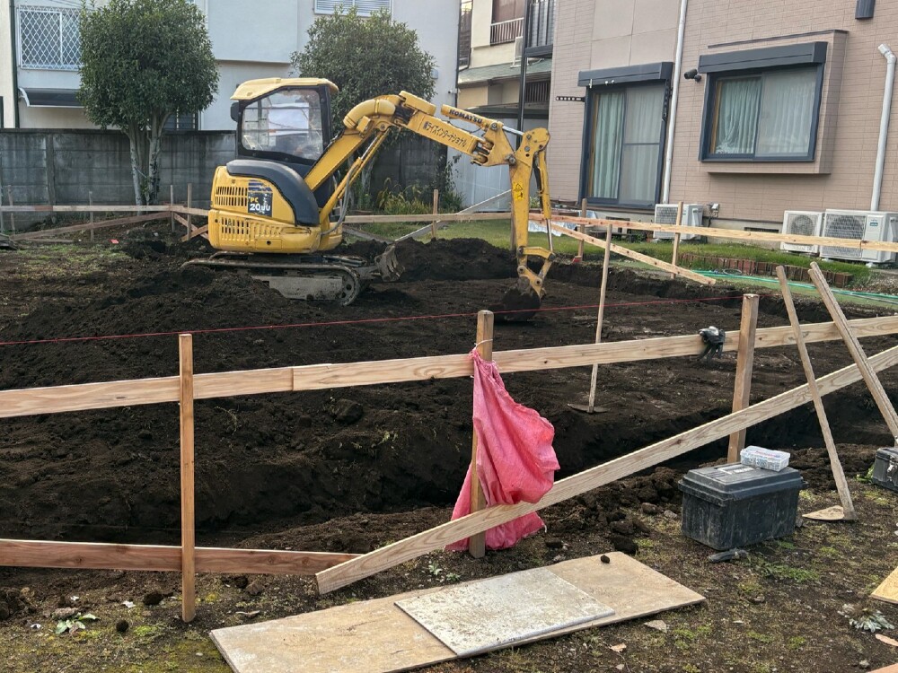 基礎工事開始
